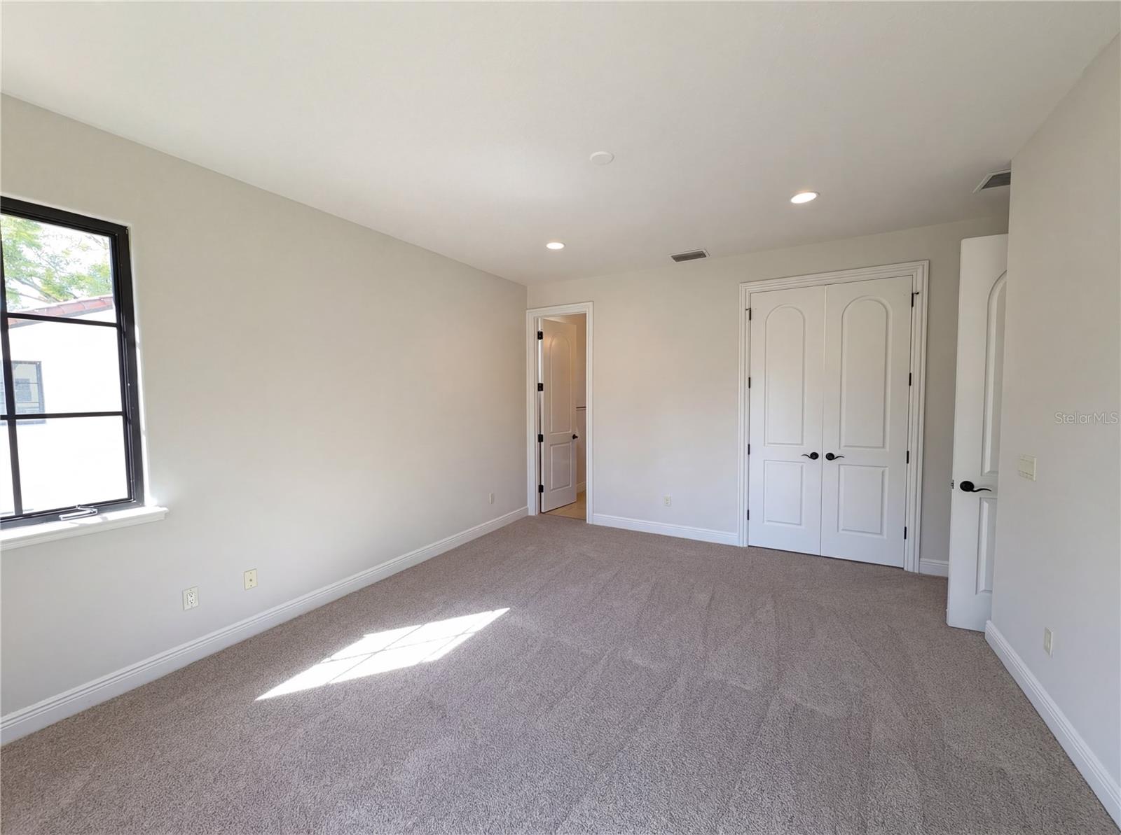 DIXIE TERRACE - Residential