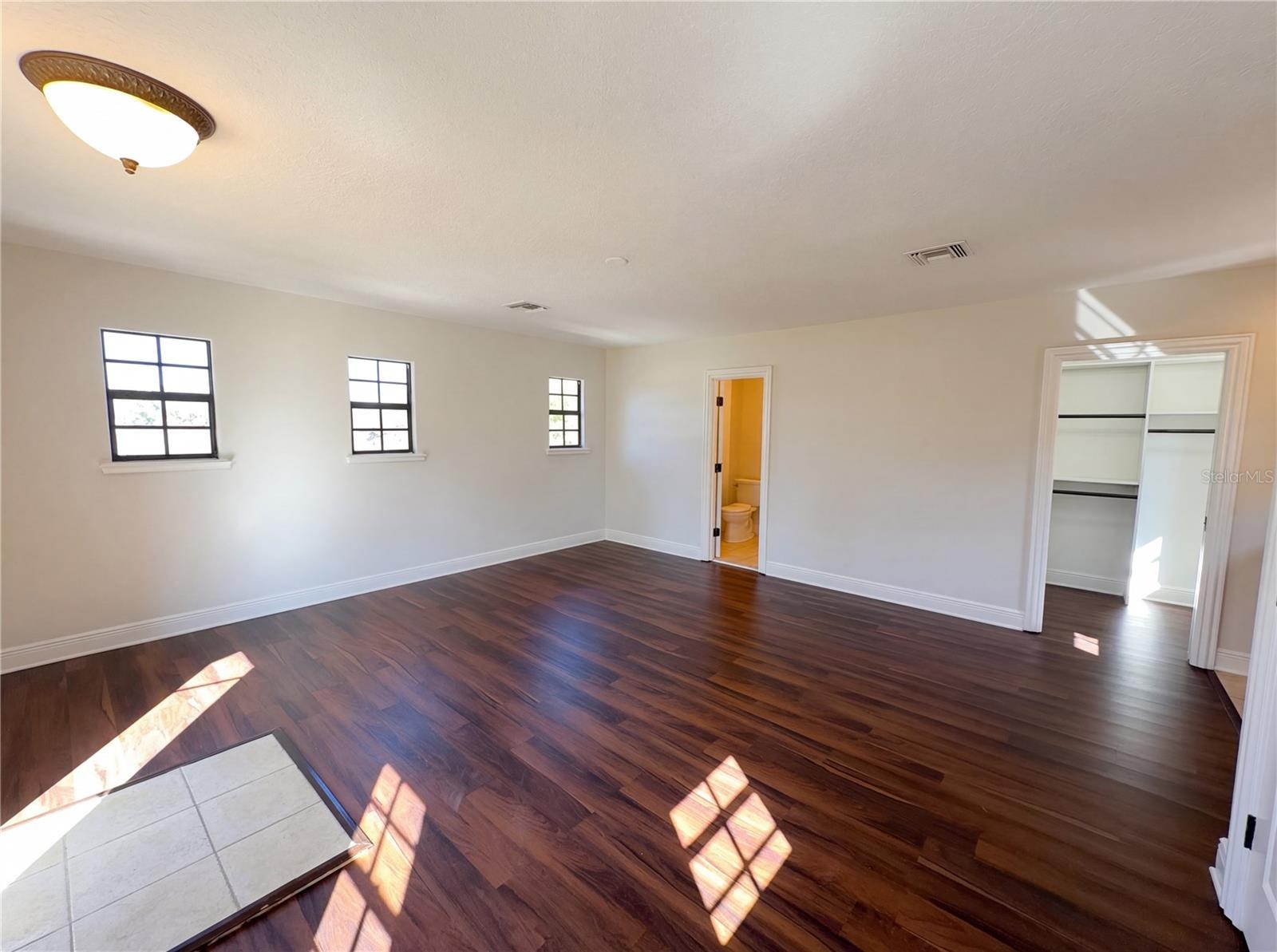 DIXIE TERRACE - Residential