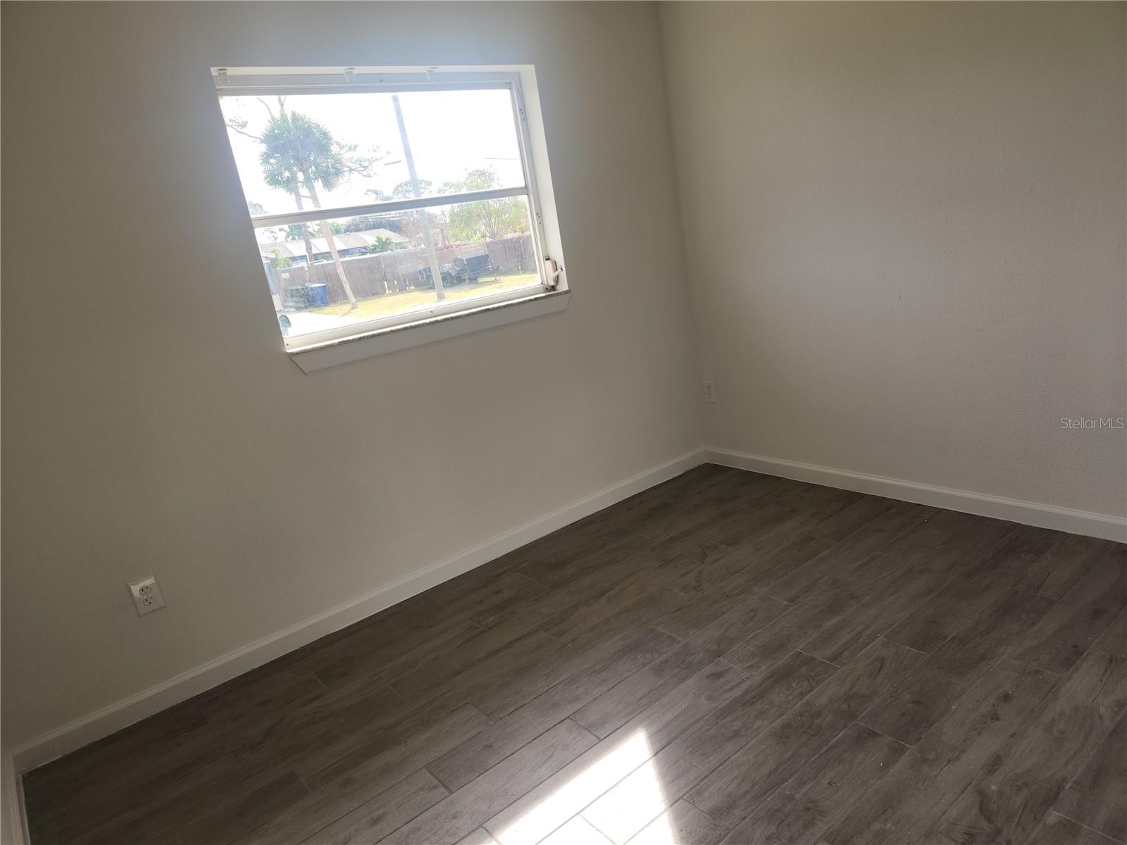 SOUTH VENICE - Residential Lease