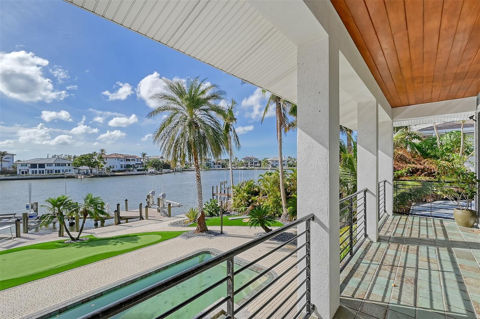 BAY ISLAND SHORES - Residential