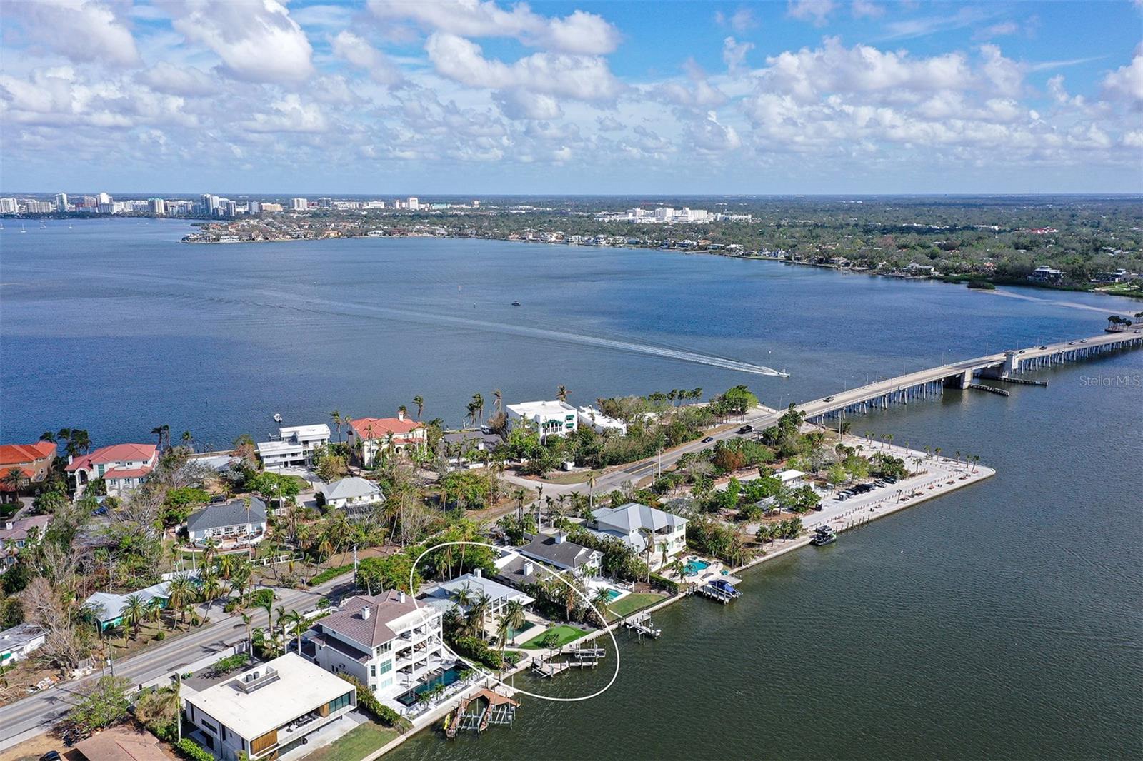 BAY ISLAND SHORES - Residential