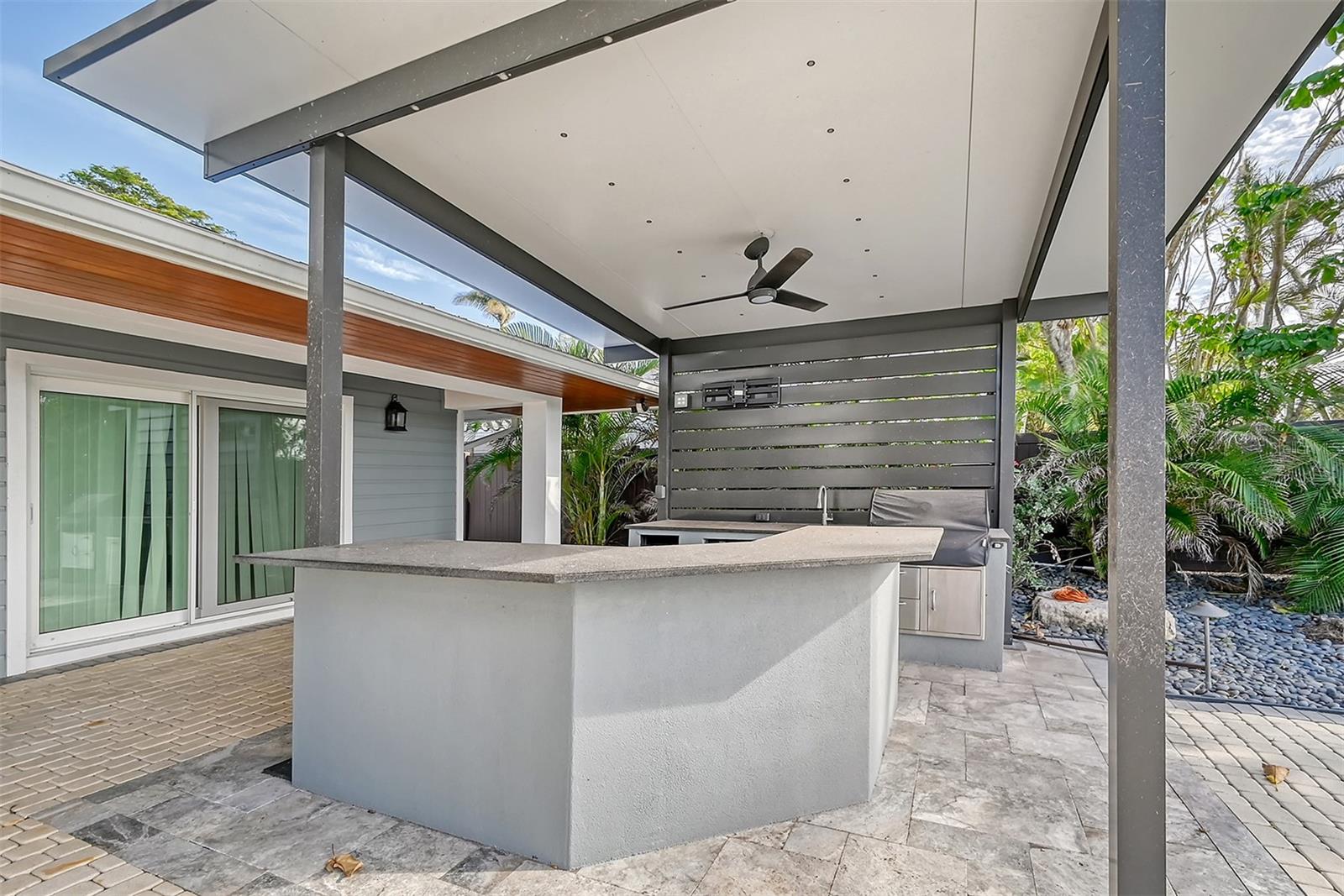 BAY ISLAND SHORES - Residential