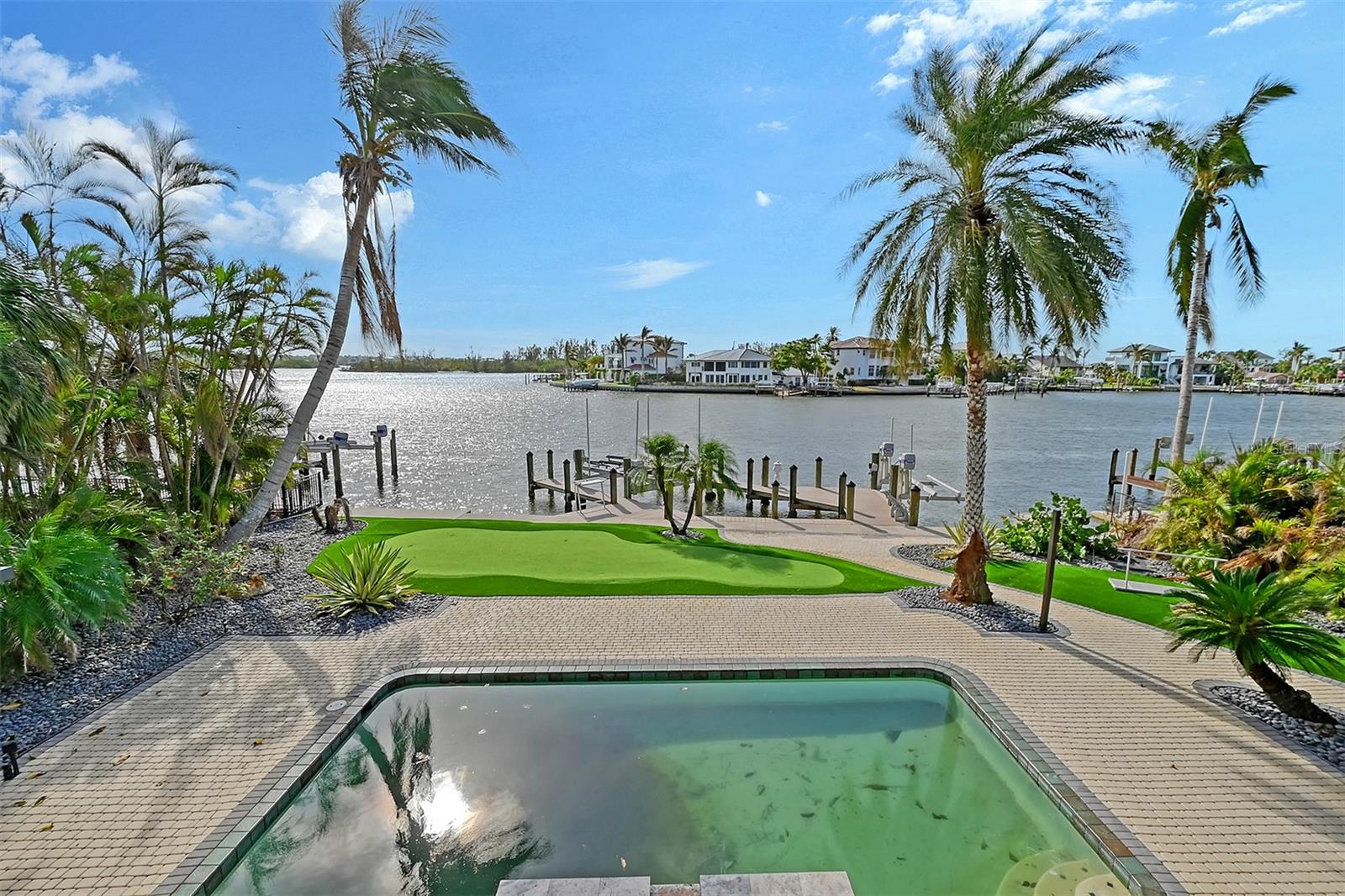 BAY ISLAND SHORES - Residential