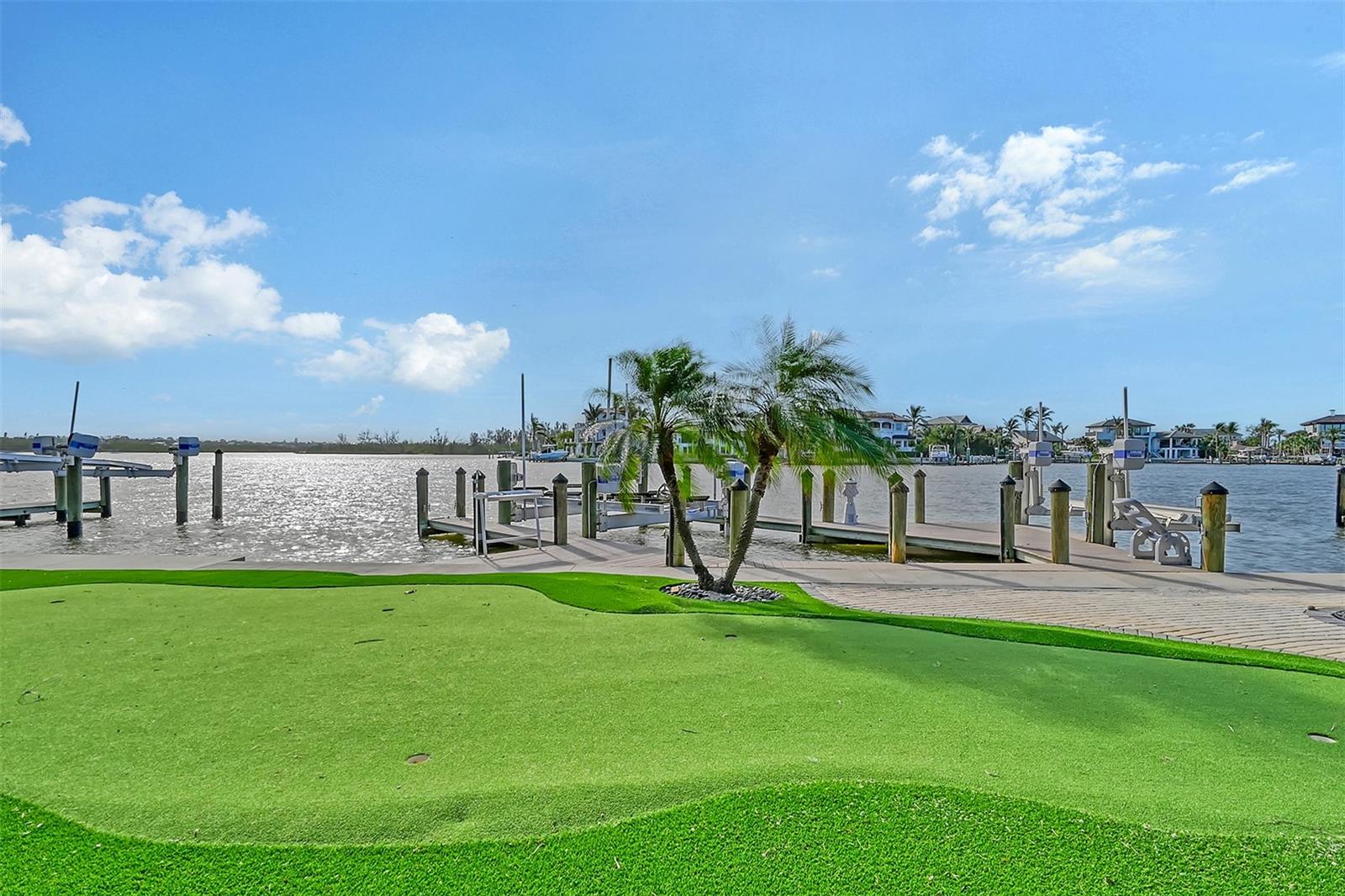 BAY ISLAND SHORES - Residential