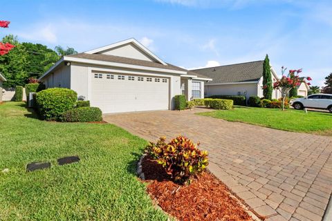 A home in WINTER HAVEN