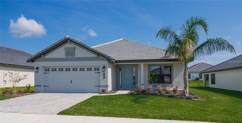 A home in AUBURNDALE