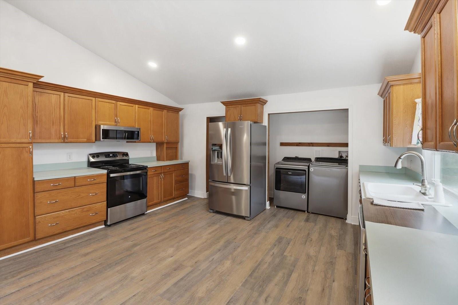 STENHOLM SUB IN SW1/4 UNREC - Residential