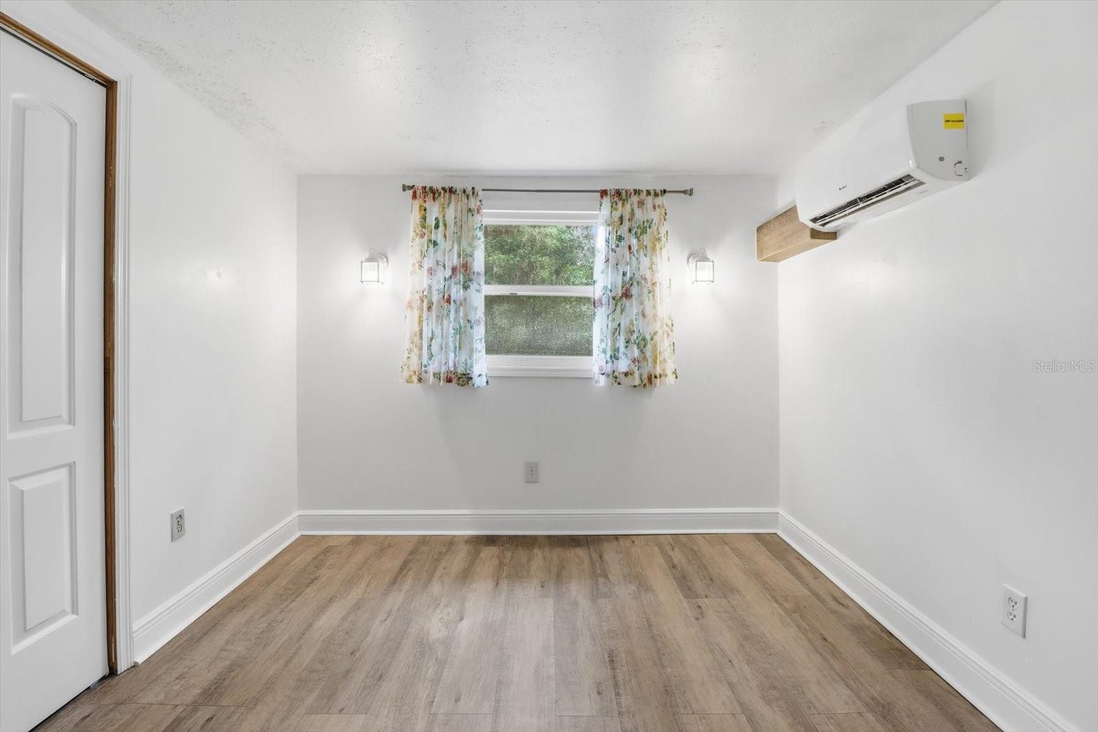 STENHOLM SUB IN SW1/4 UNREC - Residential