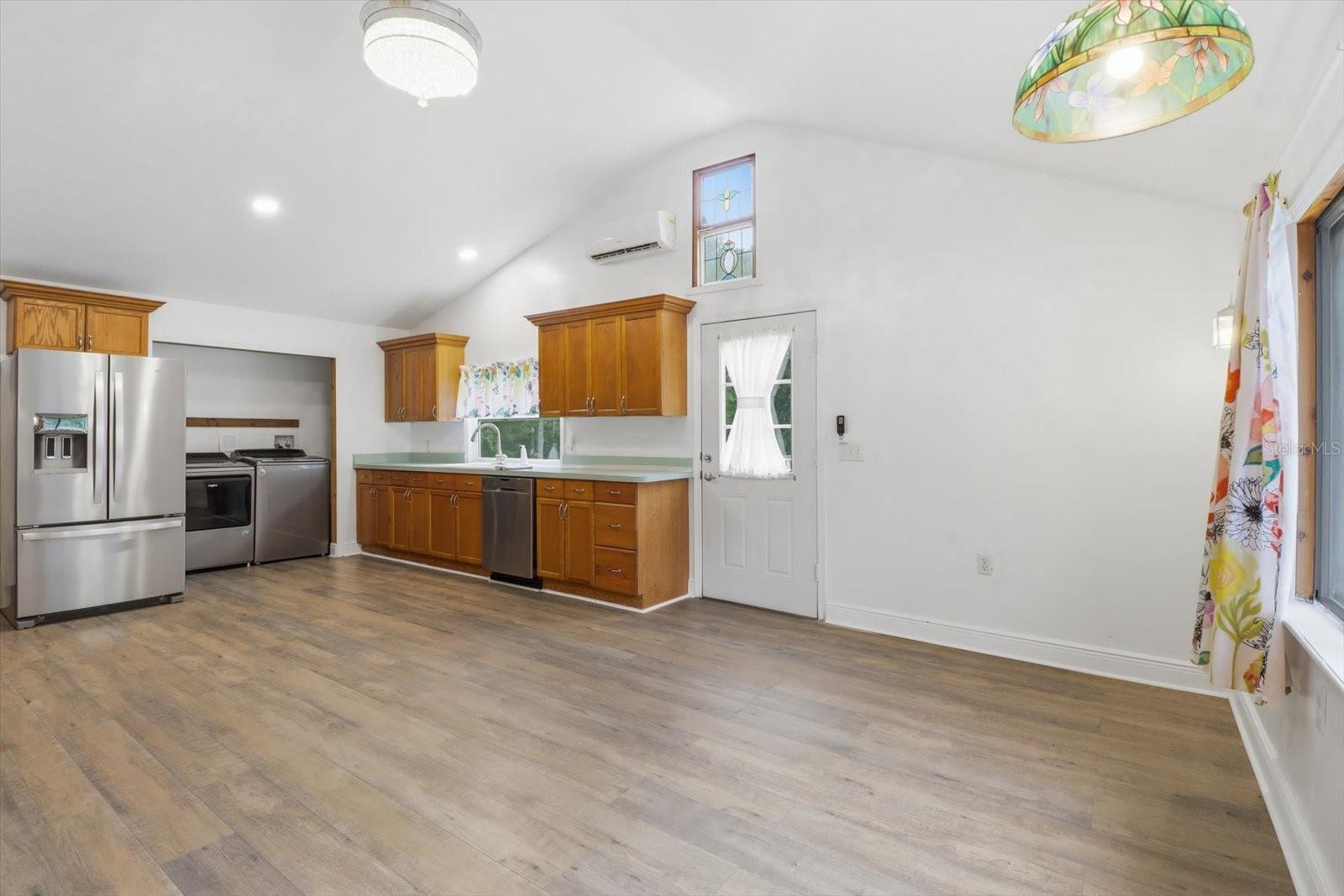 STENHOLM SUB IN SW1/4 UNREC - Residential