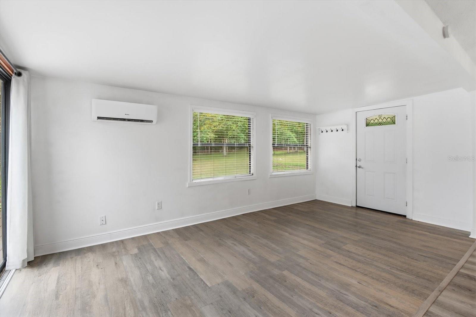 STENHOLM SUB IN SW1/4 UNREC - Residential