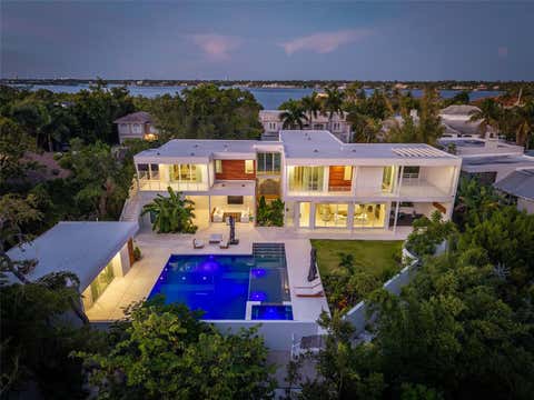 Photo of 1355 Roberts Bay Lane, Sarasota, FL 34242 (MLS # A4703037)