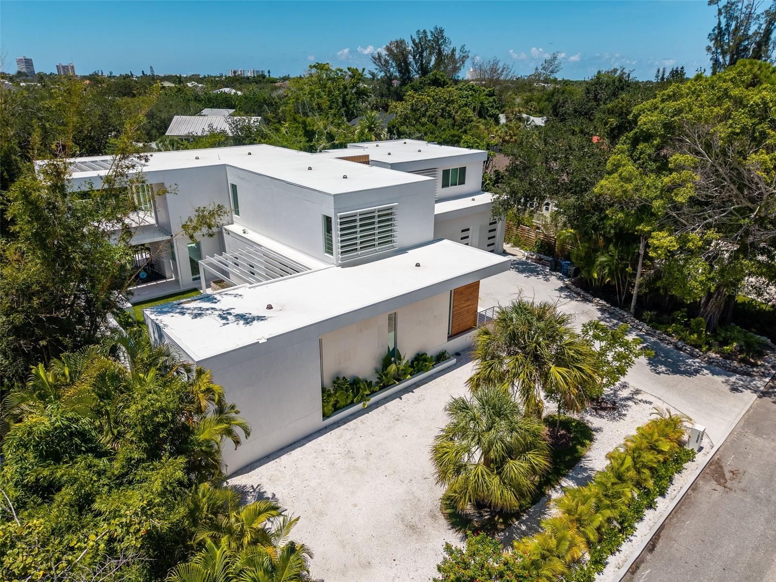 1355 ROBERTS BAY LANE