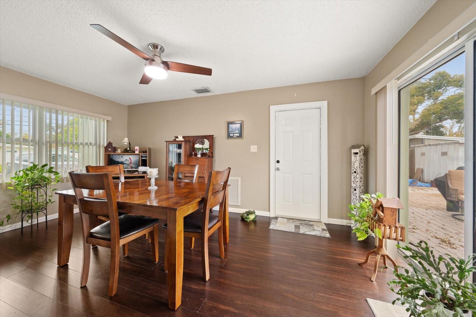 JUNGLE COUNTRY CLUB 4TH ADD - Residential