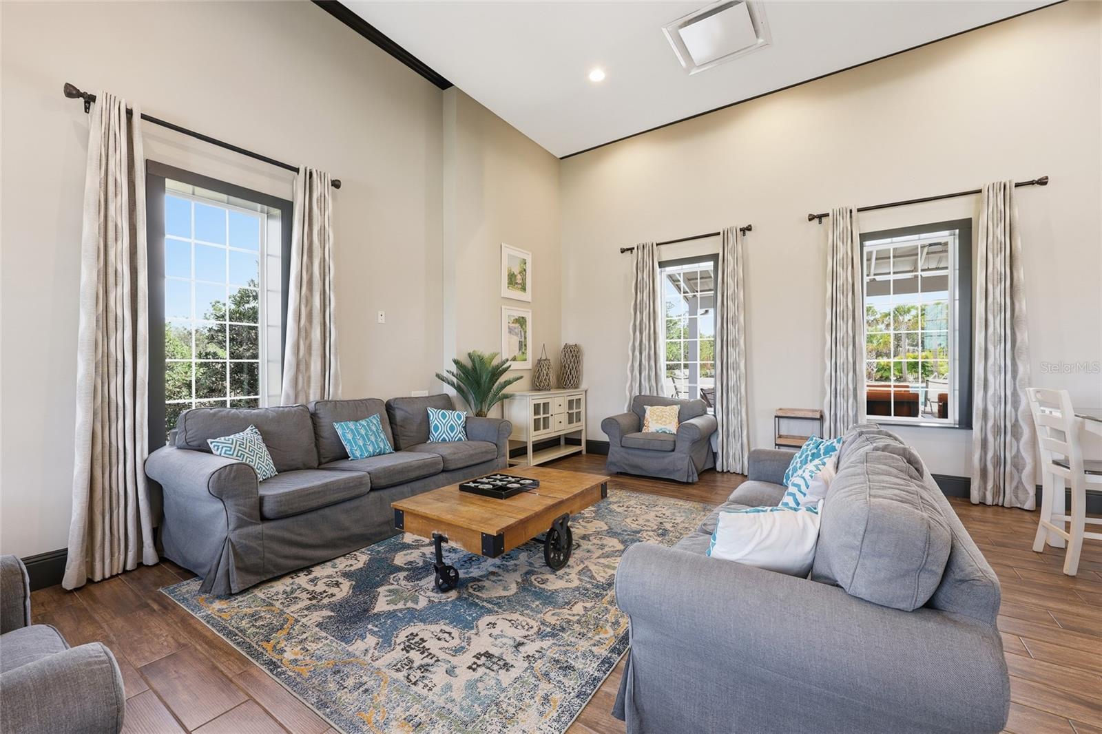 AVALON PARK WEST-NORTH PH 1A & - Residential