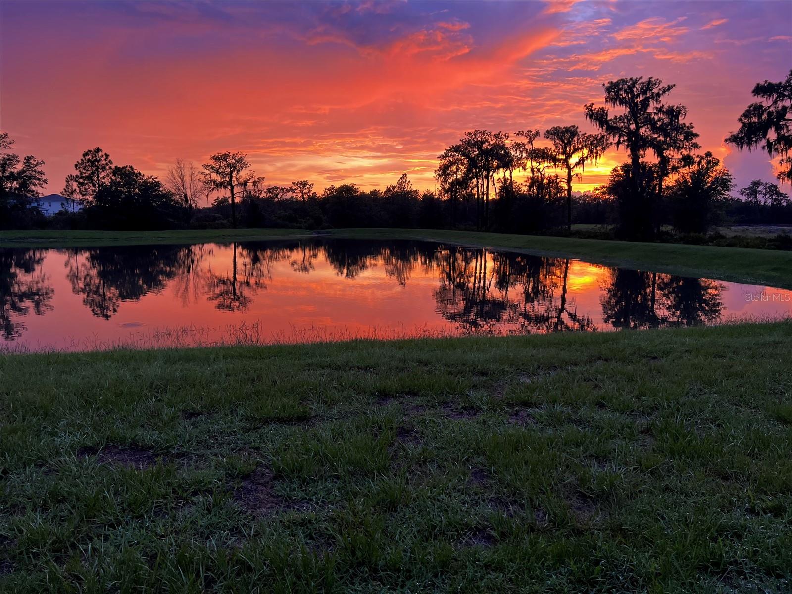 AVALON PARK WEST-NORTH PH 1A & - Residential