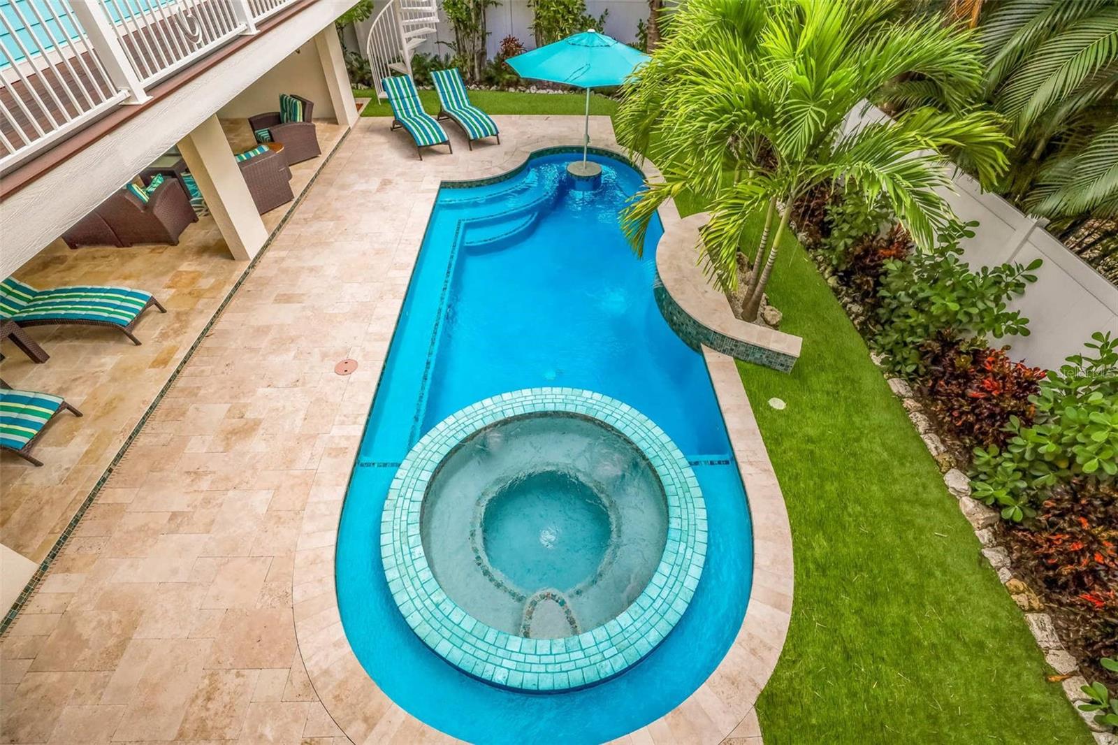 WEST WIND SHORES - Residential