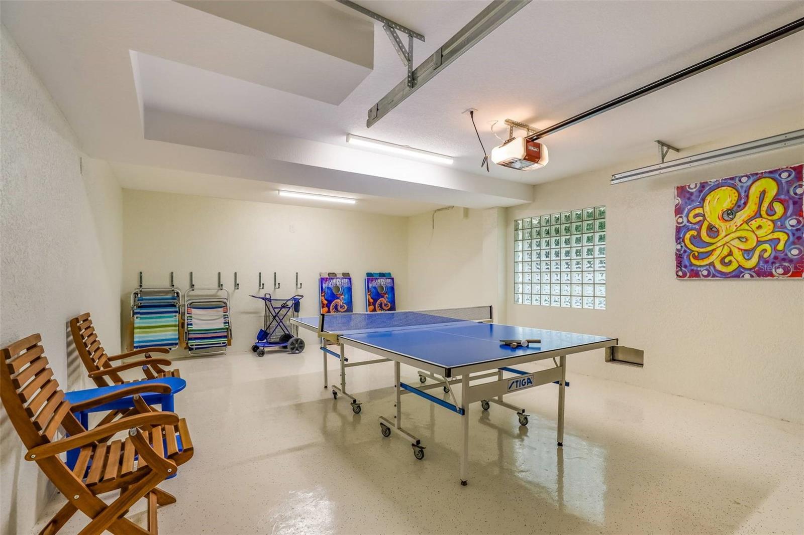 WEST WIND SHORES - Residential