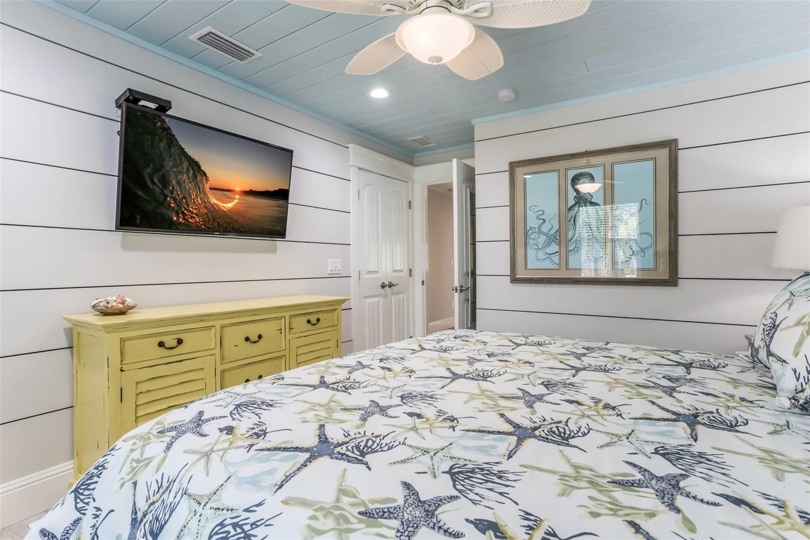 WEST WIND SHORES - Residential