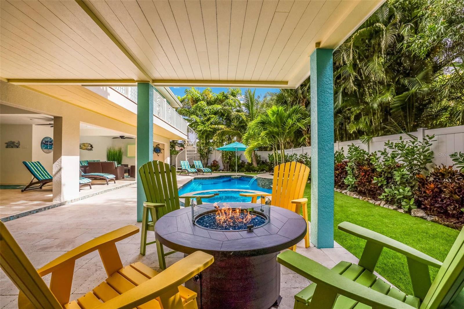 WEST WIND SHORES - Residential