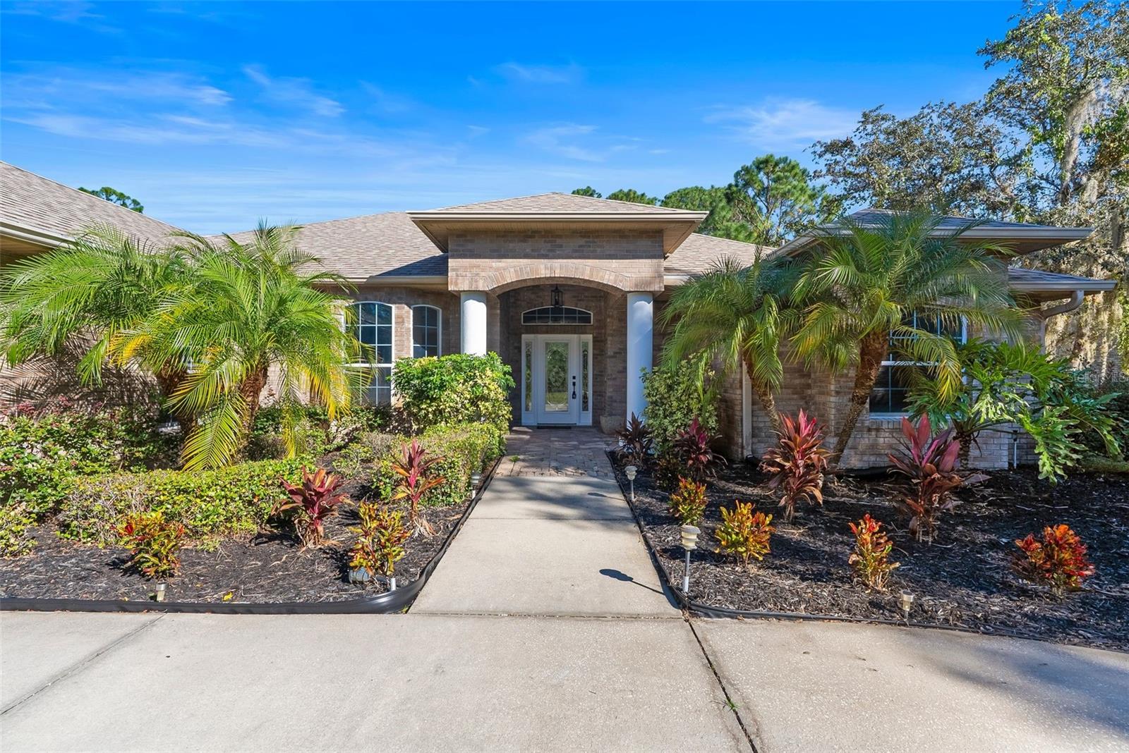 LAKE WINNEMISSETTT OAKS - Residential