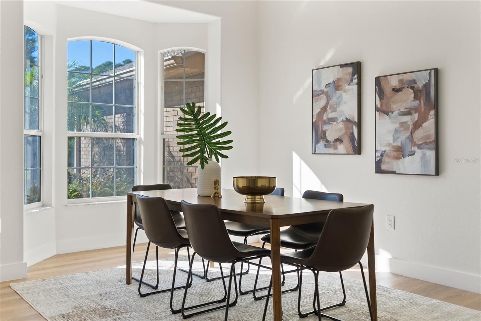 LAKE WINNEMISSETTT OAKS - Residential