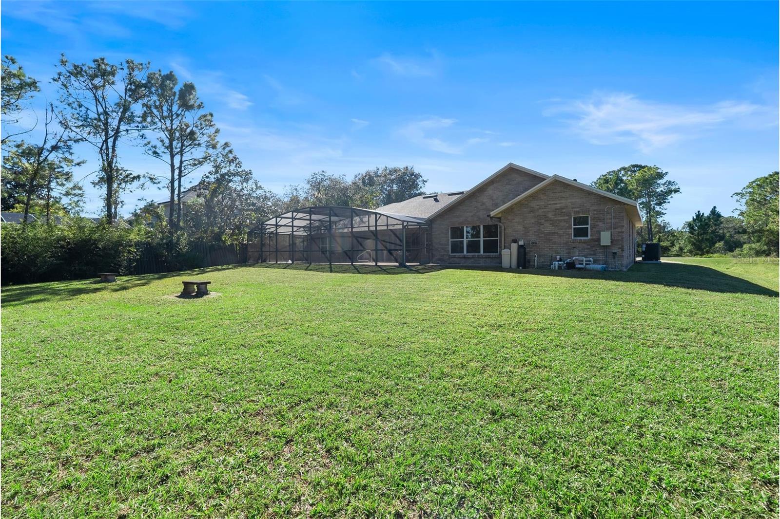 LAKE WINNEMISSETTT OAKS - Residential