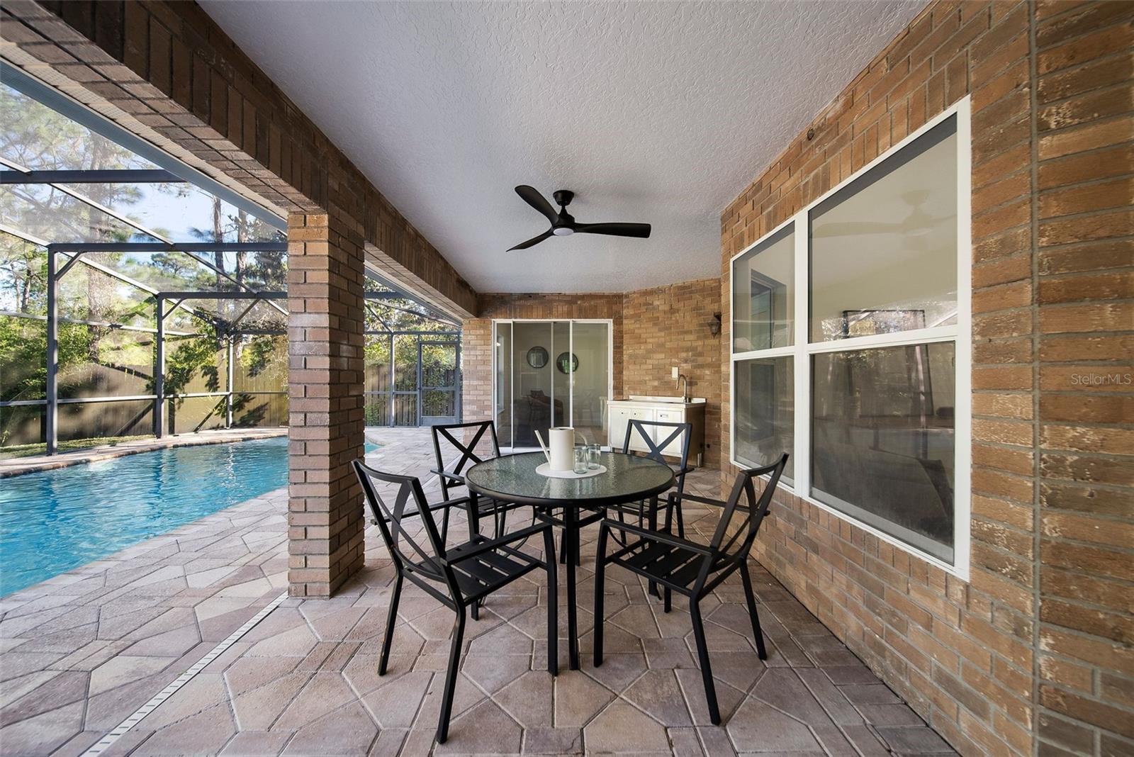 LAKE WINNEMISSETTT OAKS - Residential