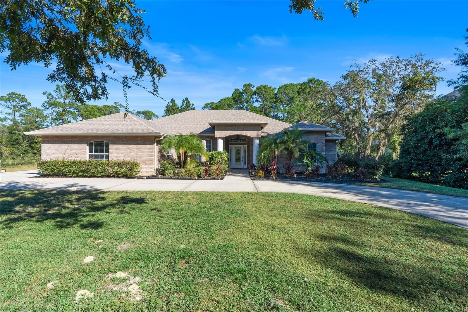 LAKE WINNEMISSETTT OAKS - Residential