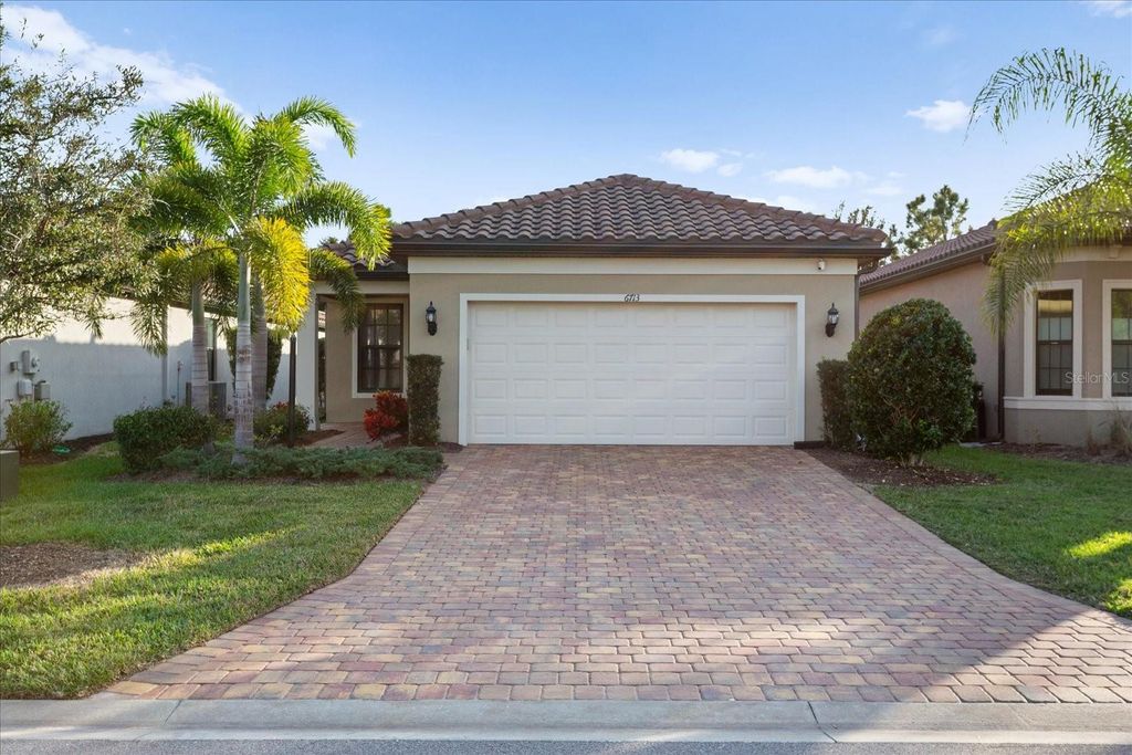 Photo of 6713 Alstead Circle, Lakewood Ranch, FL 34202 (MLS # A4677775)