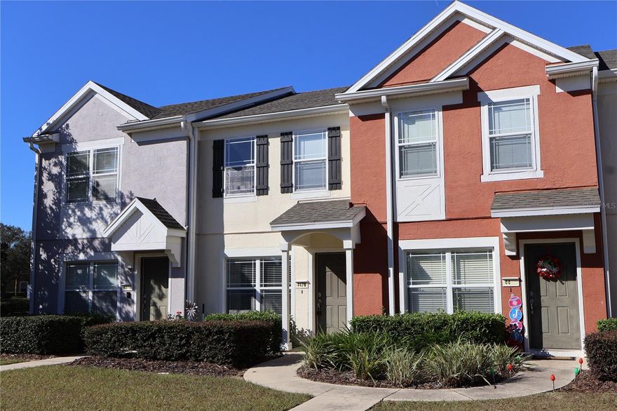Location Location Fore Ranch Wynchase 2/2.5 Townhouse in gated Community, close to shopping I-75 and medical facilities. Enjoy the Fore Ranch Living with clubhouse, GYM, pool and endless walkways.