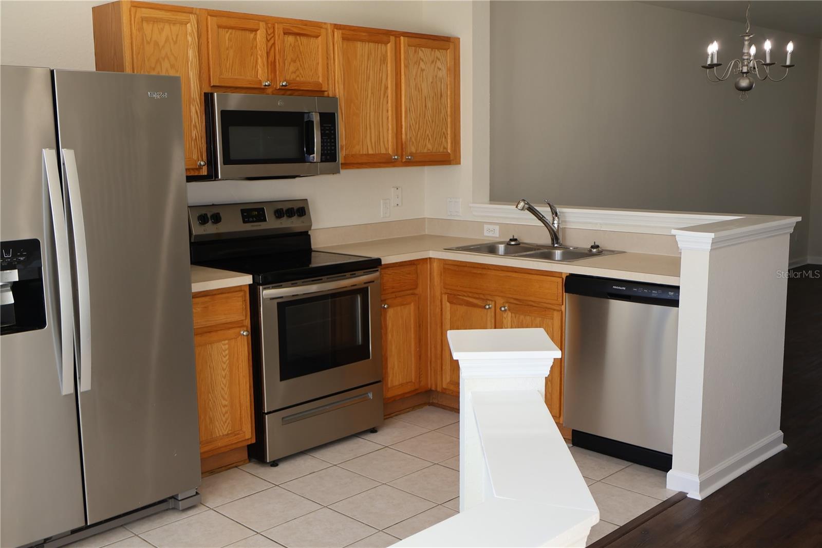 WYNCHASE TWNHMS - Residential Lease