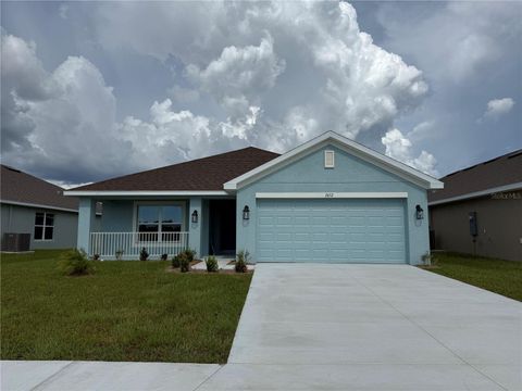 Photo of 2652 Averland Loop, North Port, FL 34287 (MLS # A4640121) Photo of 2652 Averland Loop, North Port, FL 34287 (MLS # A4640121)