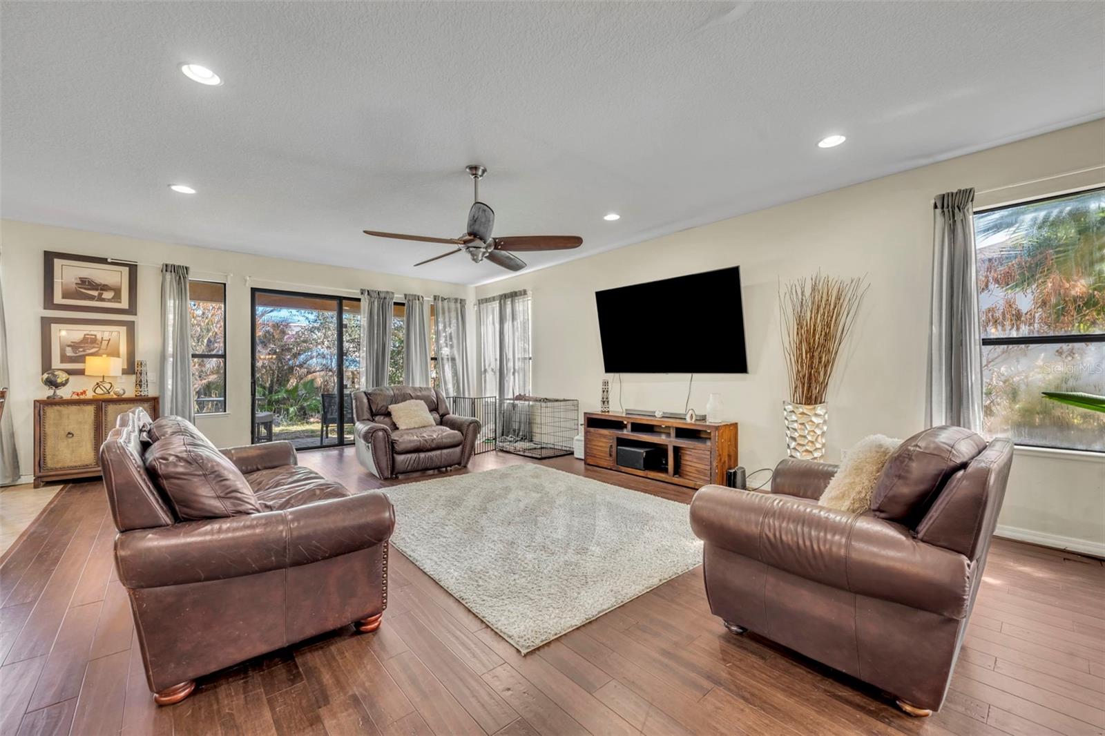 HUNTERS RUN PH 1 - Residential