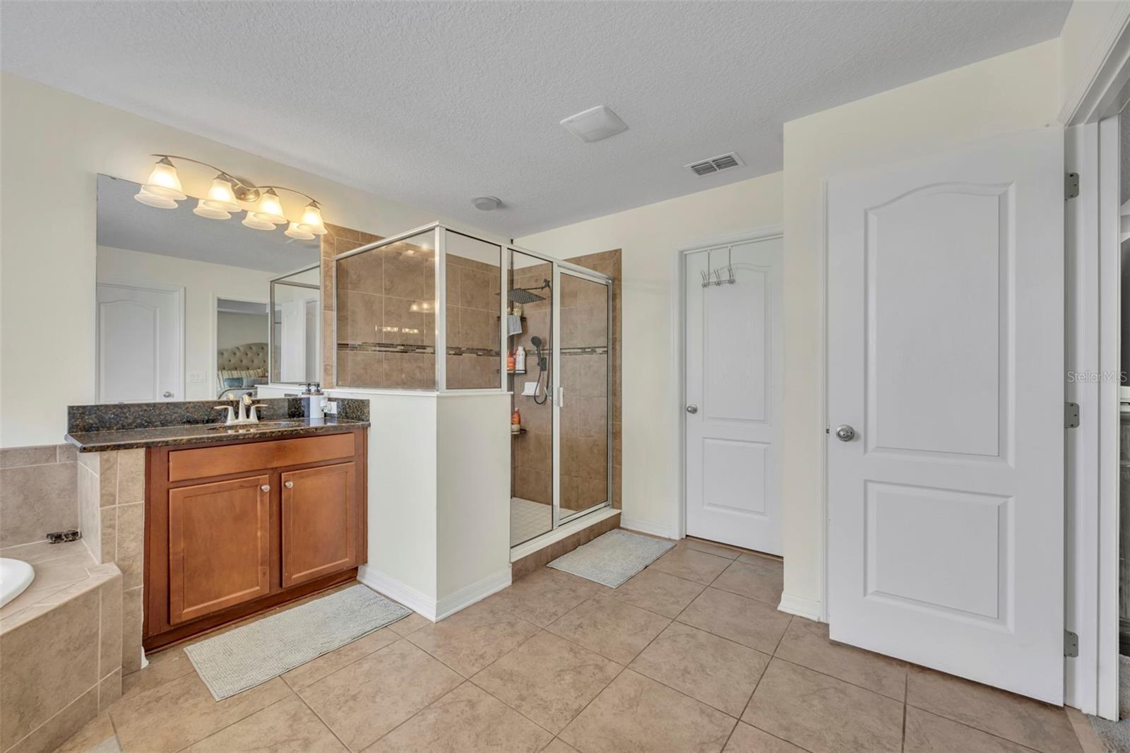 HUNTERS RUN PH 1 - Residential