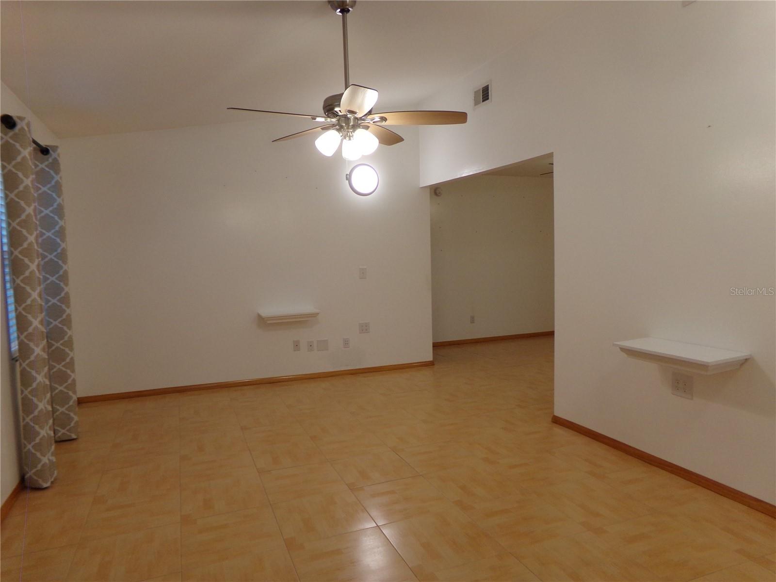 GARDEN LAKE ESTATES UNIT 3 - Residential