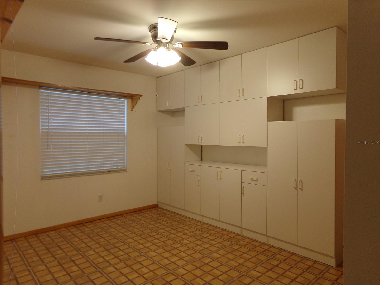 GARDEN LAKE ESTATES UNIT 3 - Residential