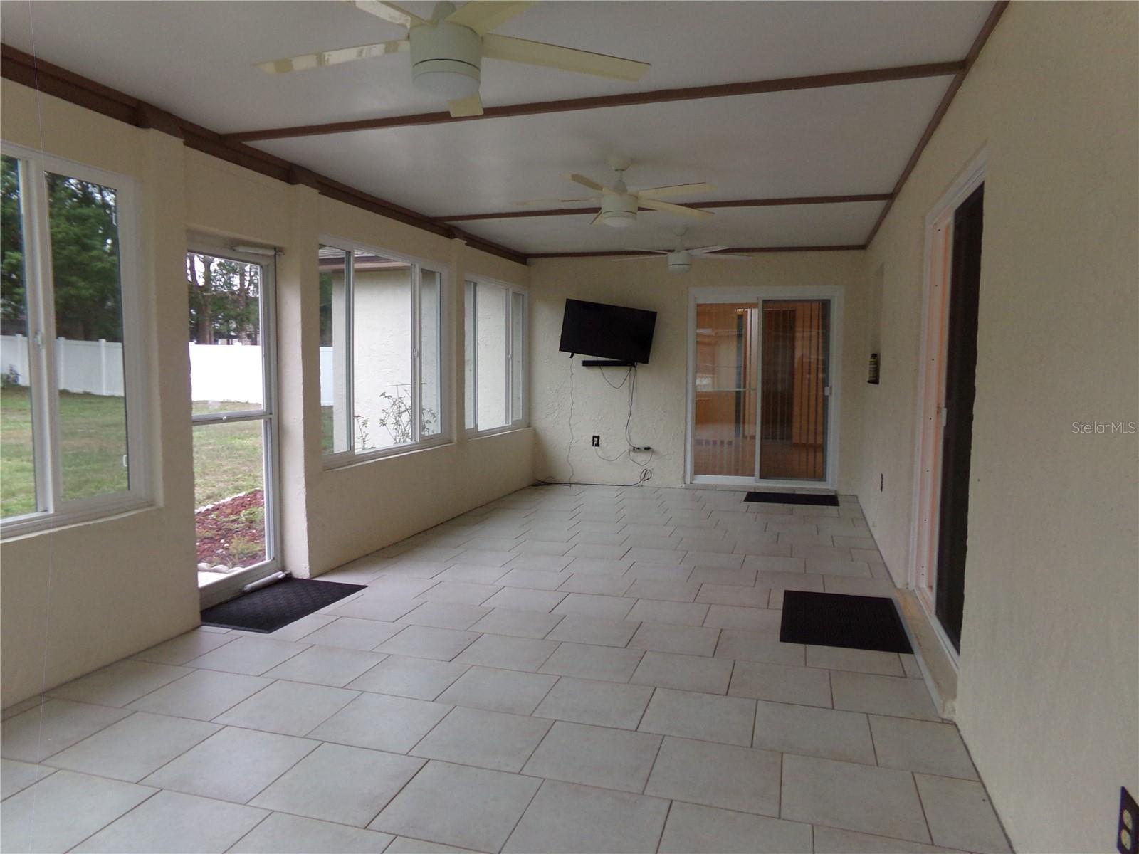 GARDEN LAKE ESTATES UNIT 3 - Residential