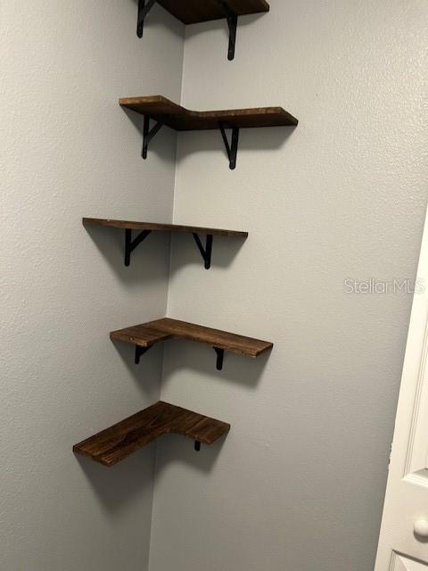 LAKES/WINDERMERE-LK REAMS TWHM - Residential