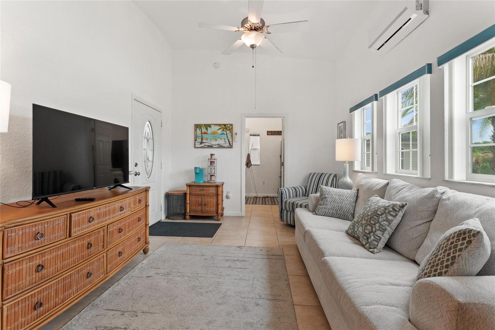 RESORT PH 03 C & D REGAL POINTE - Residential