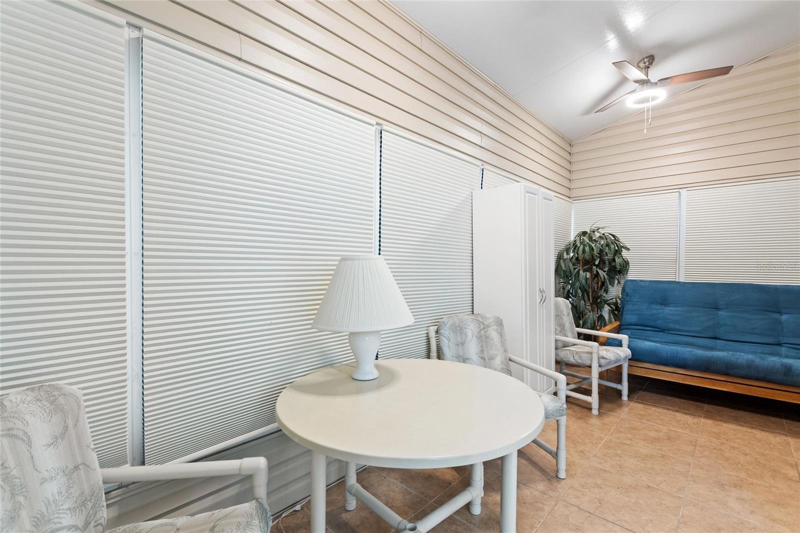 RESORT PH 03 C & D REGAL POINTE - Residential