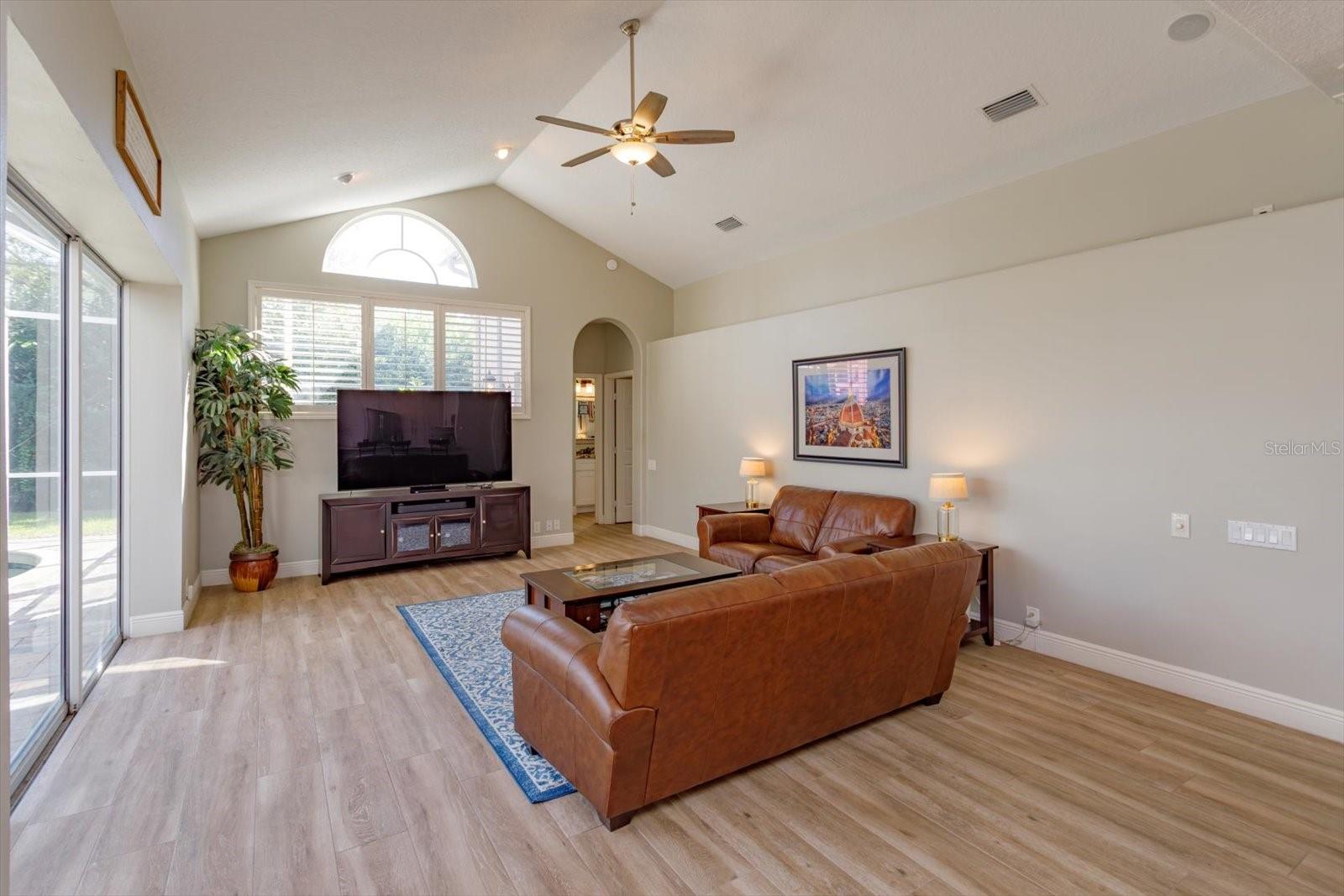 LAKE FOREST SEC 4A - Residential