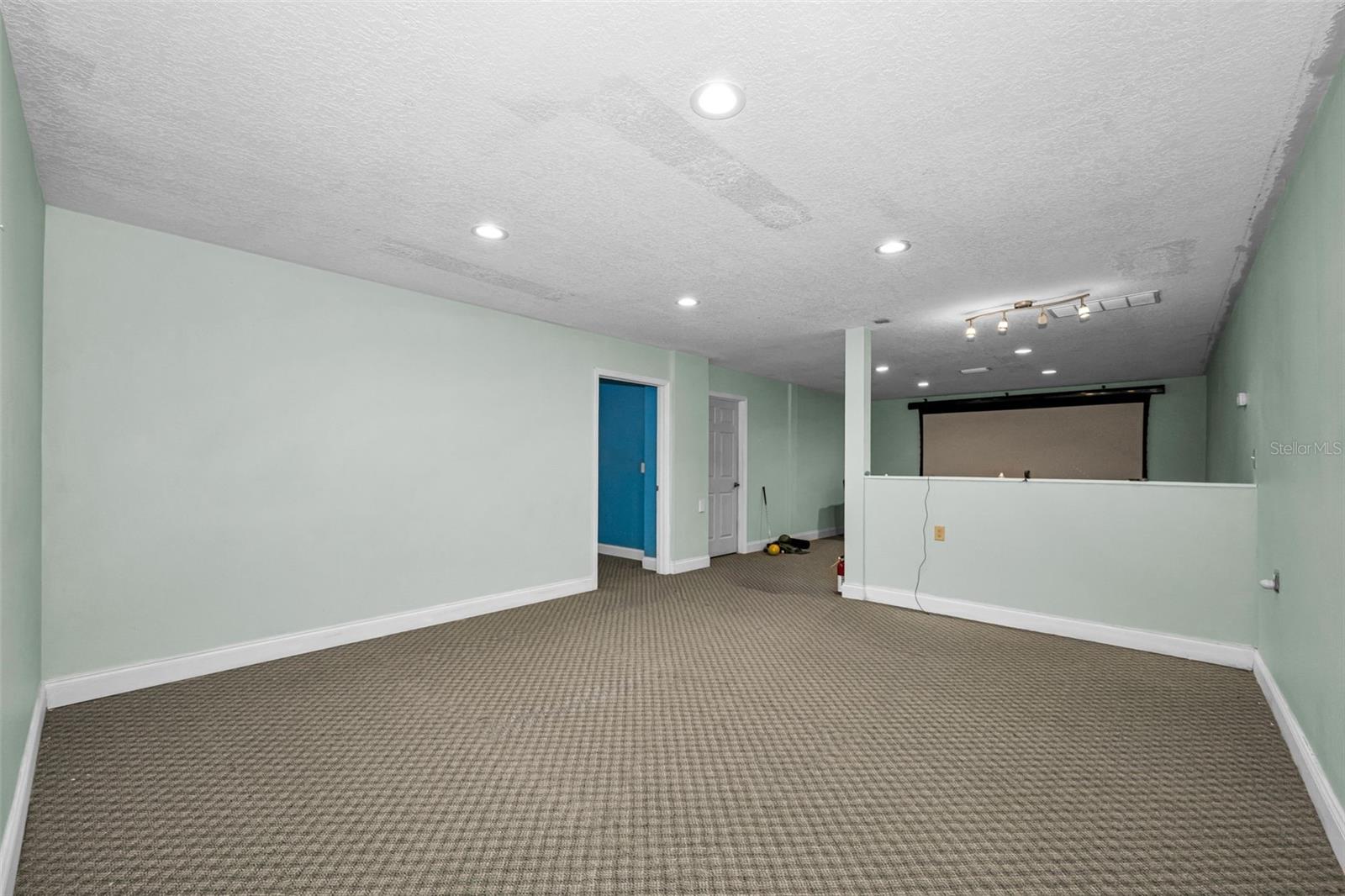 GOLDEN ACRES ESTATES - Residential