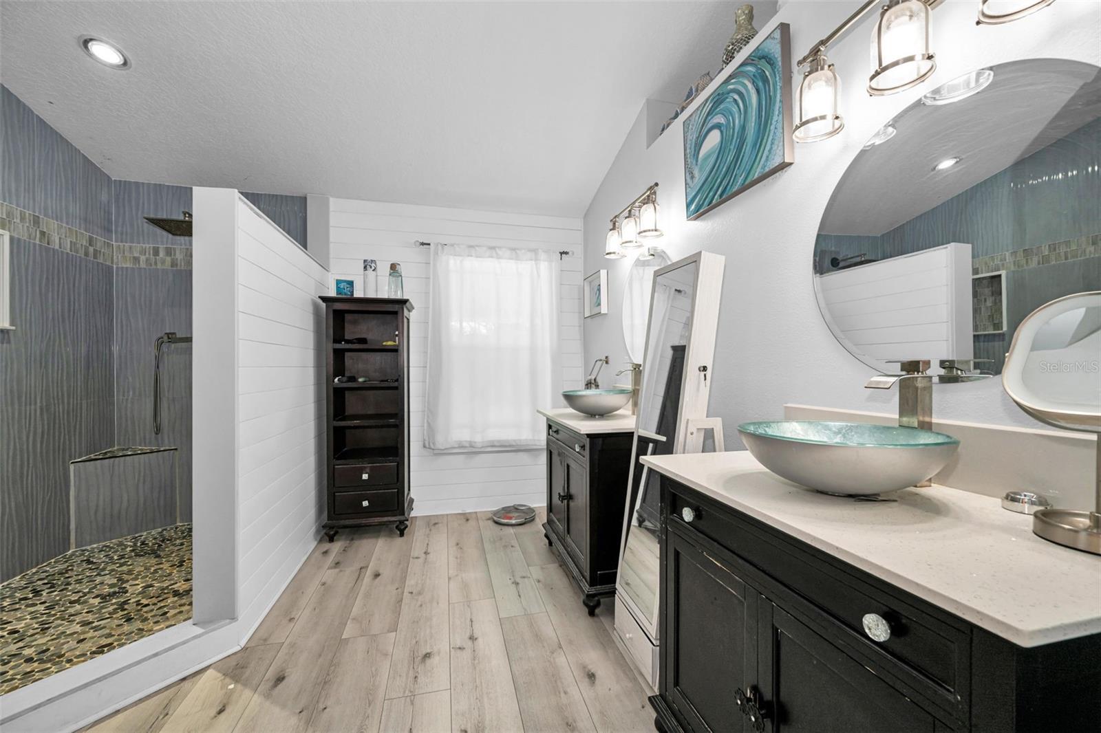 GOLDEN ACRES ESTATES - Residential