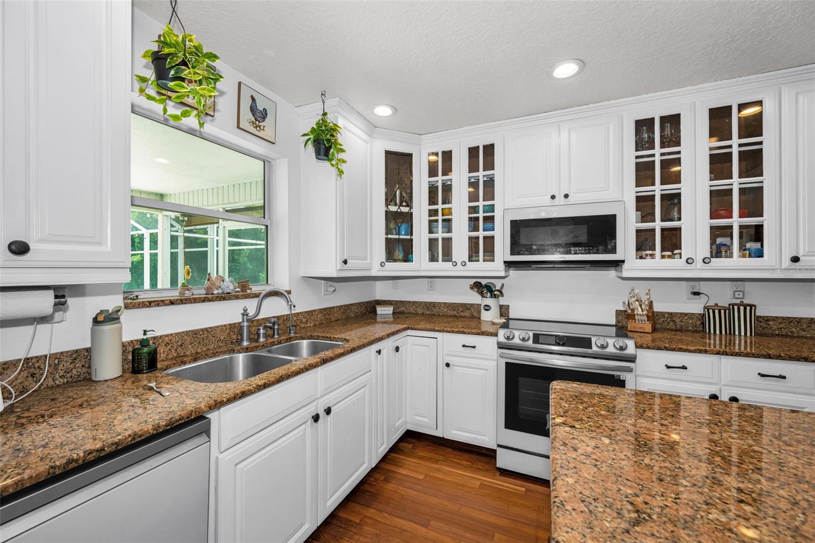 GOLDEN ACRES ESTATES - Residential