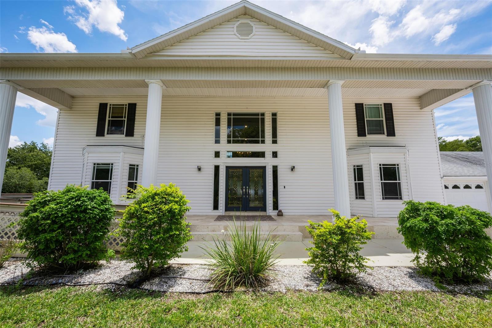 11046 LAKEVIEW DRIVE