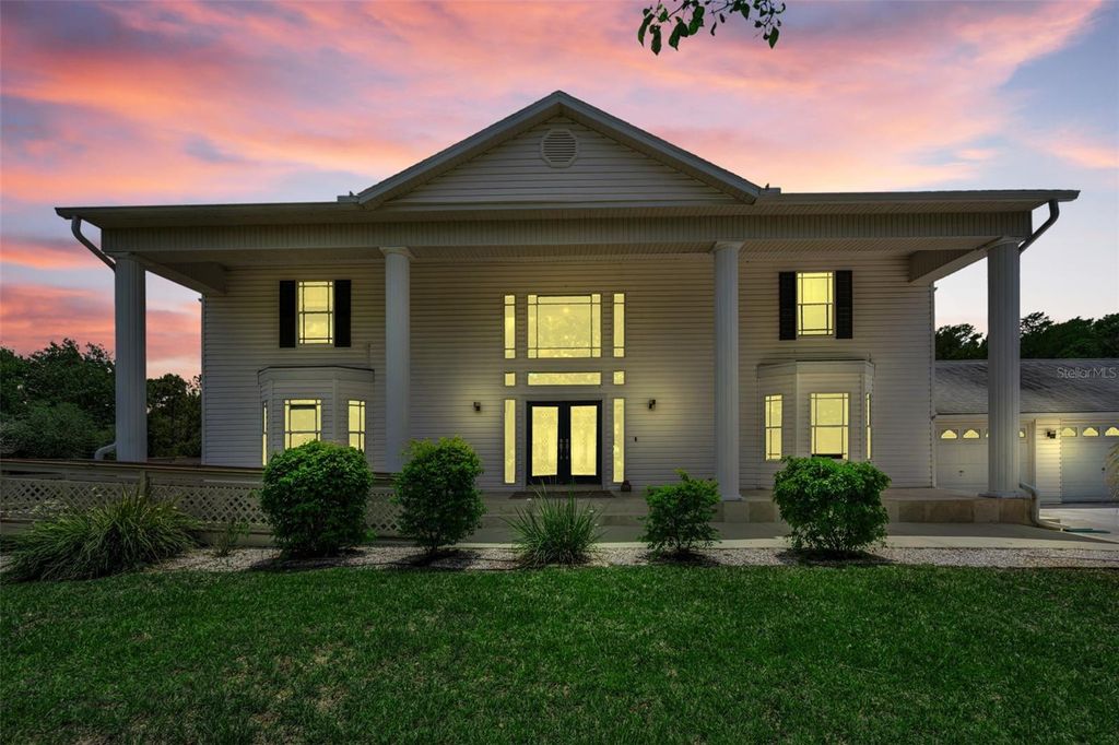 Photo of 11046 Lakeview Drive, New Port Richey, FL 34654 (MLS # W7885932)
