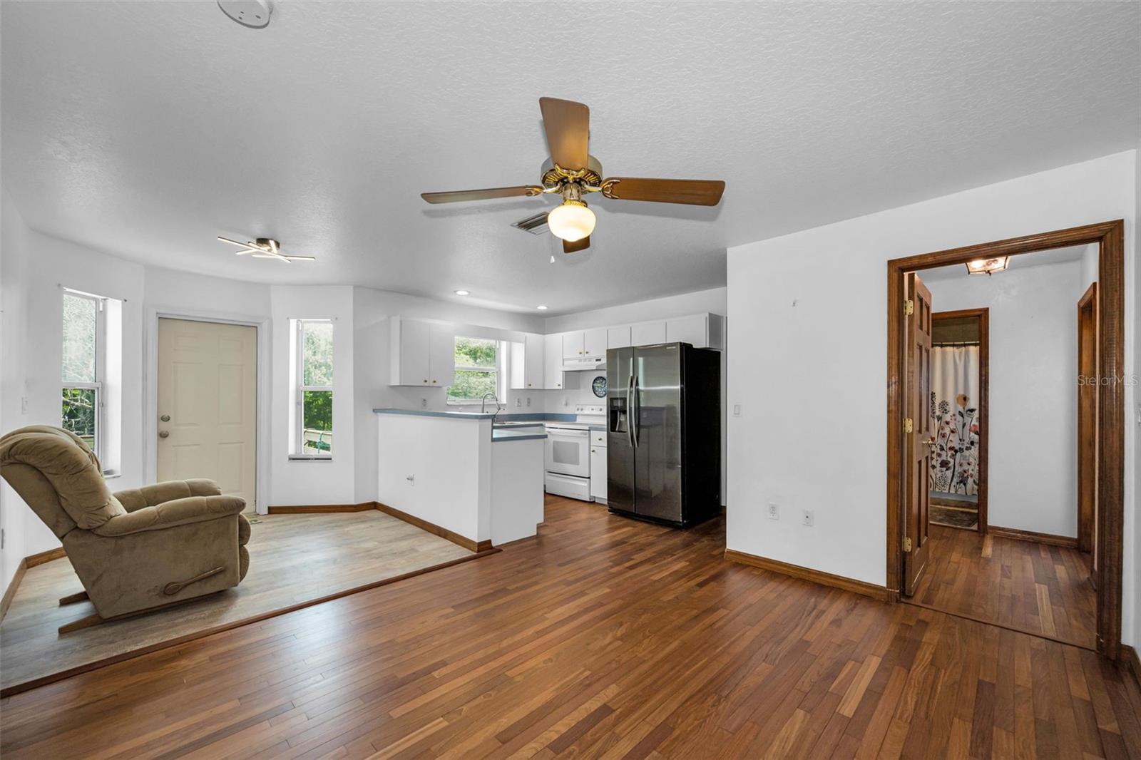 GOLDEN ACRES ESTATES - Residential