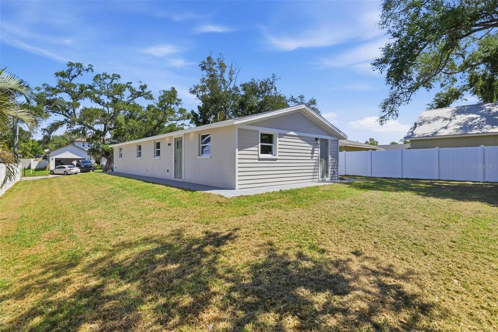 Photo of 1802 Robinhood Street, Sarasota, FL 34231 (MLS # A4689759)