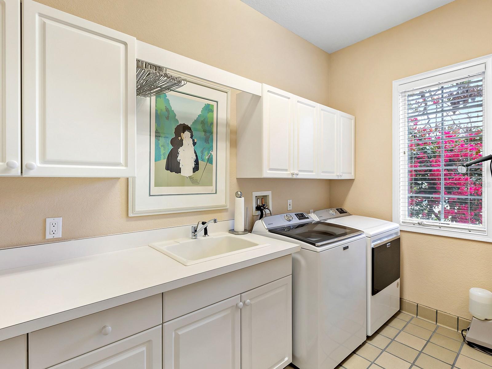 BAYSHORE ESTATES - Residential