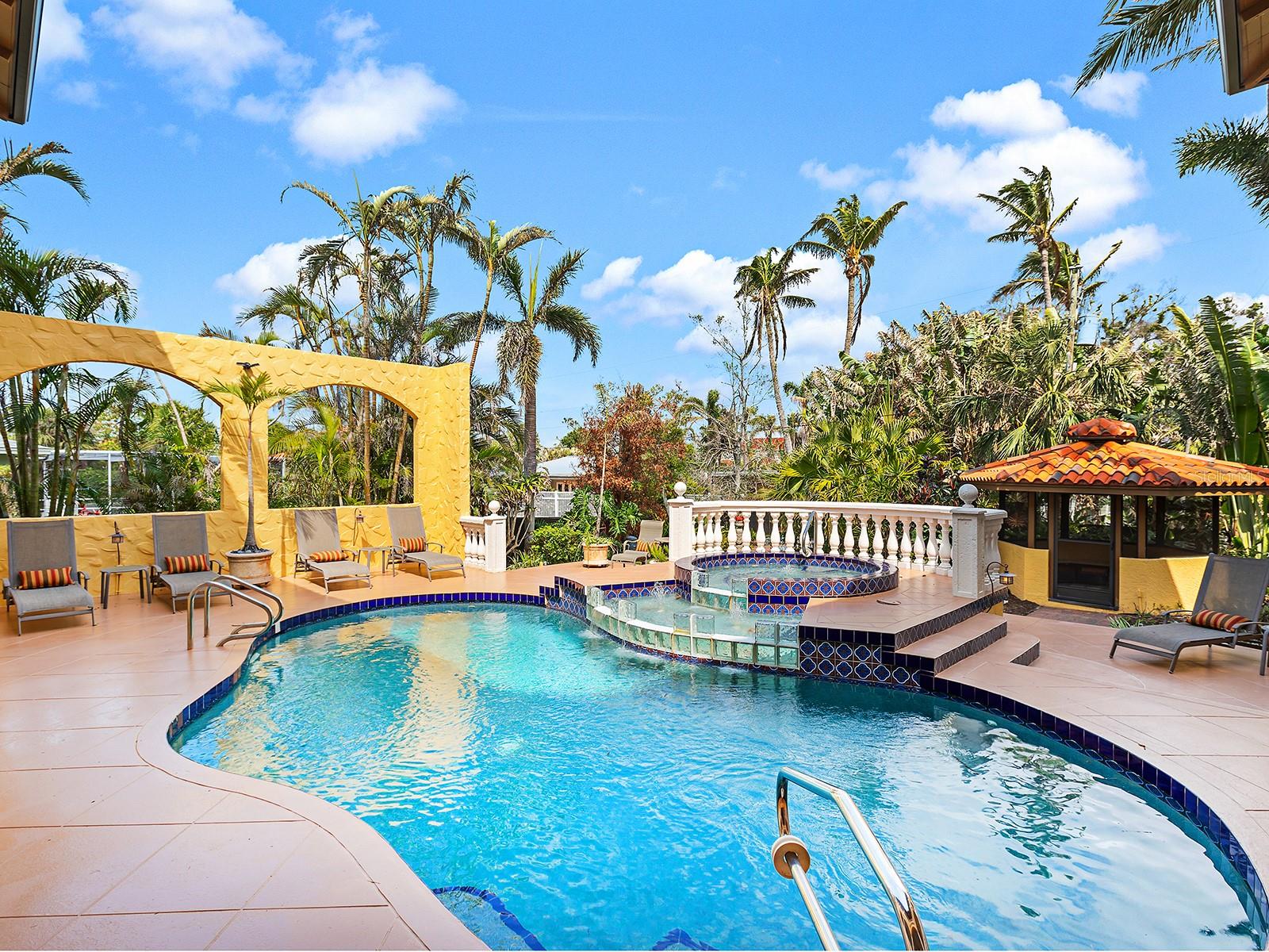 BAYSHORE ESTATES - Residential